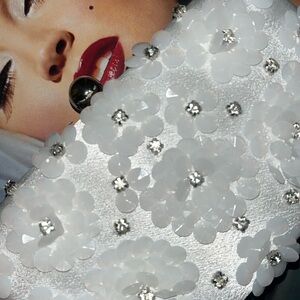 🤍🫦🤍• 🍷 Chi Chi London x Clutch… no pearls needed